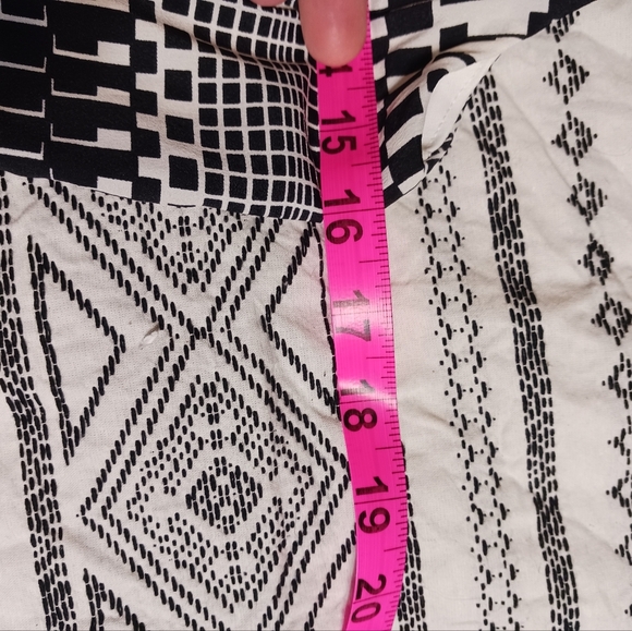 EUC High neck Sleeveless Skater Dress - Picture 4 of 7